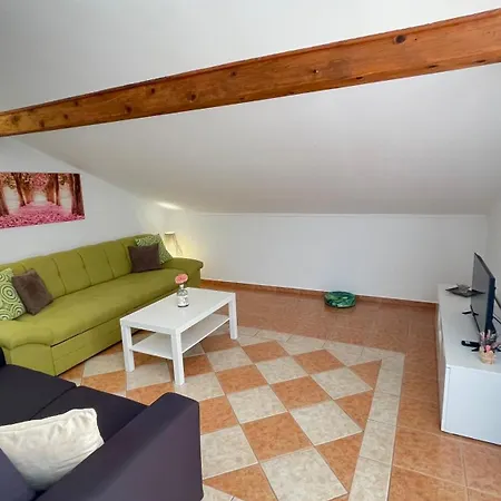 Apartament More