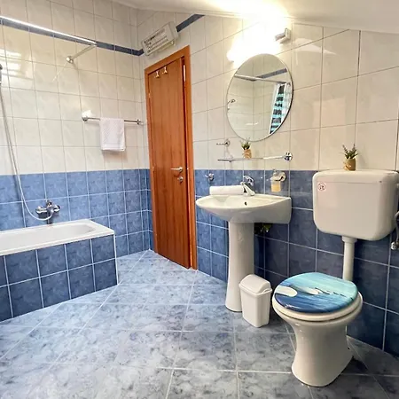 More Apartament *